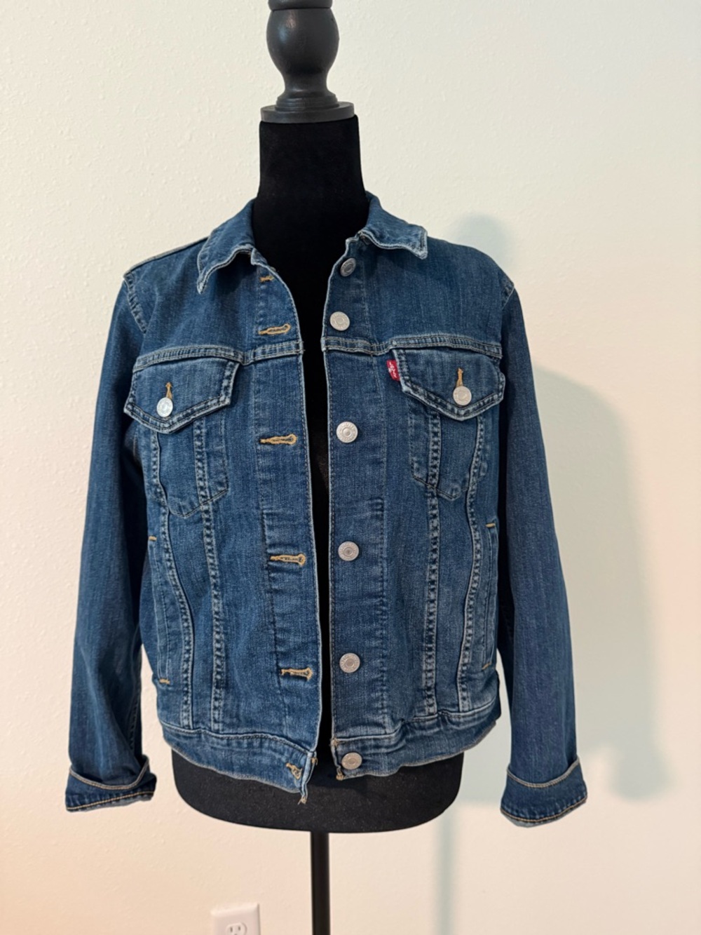 Levi's Dark Blue Denim Truck Jacket
